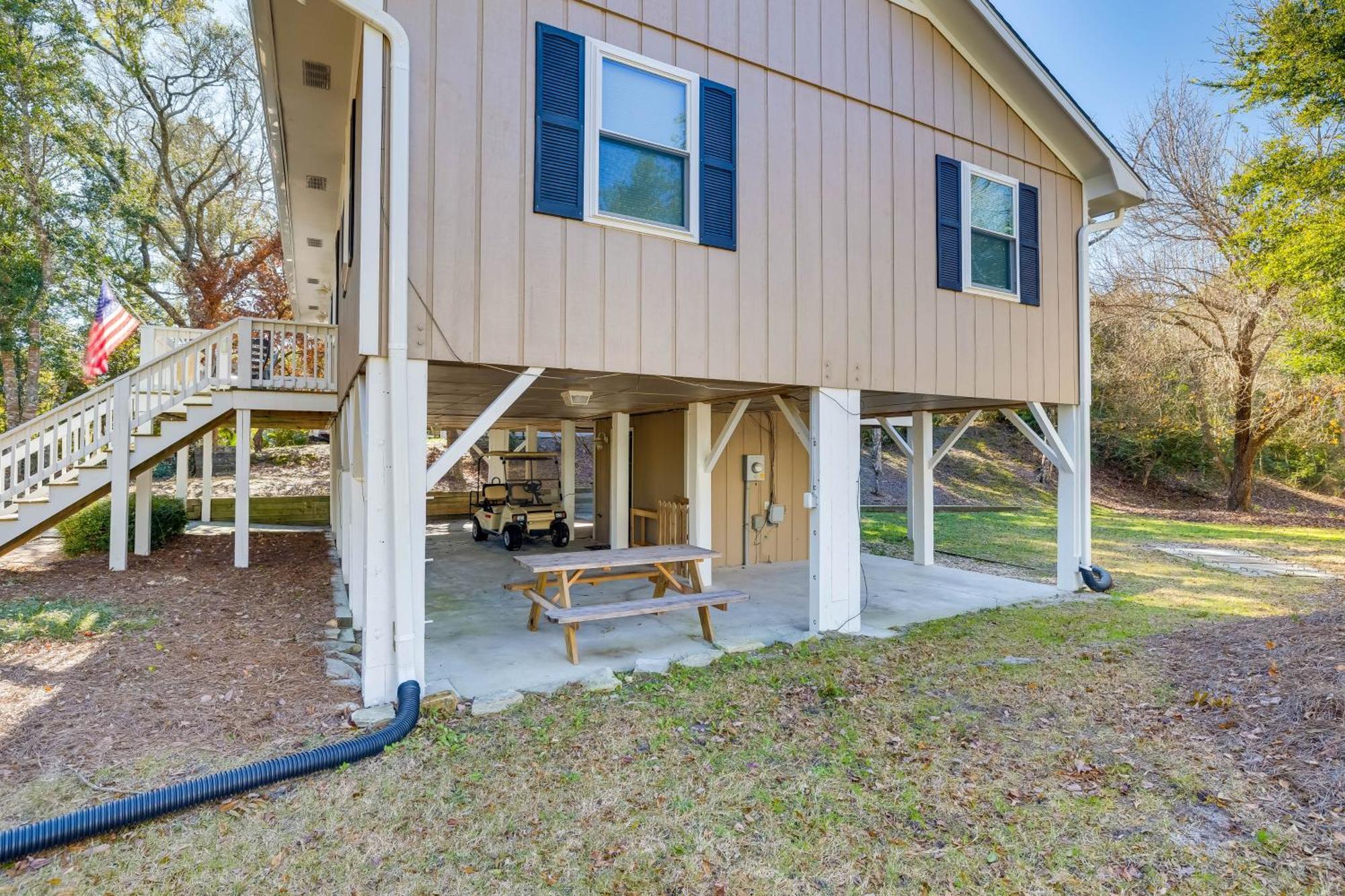 Lovely Emerald Isle Home, Walk To Beach! Εξωτερικό φωτογραφία